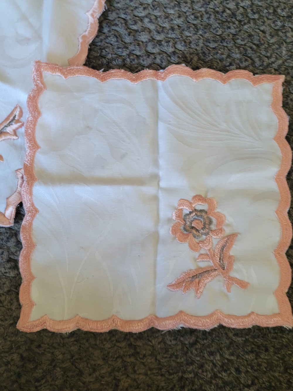 Set Of 4 Vintage White Linen Handkerchief with Peach Embroidery